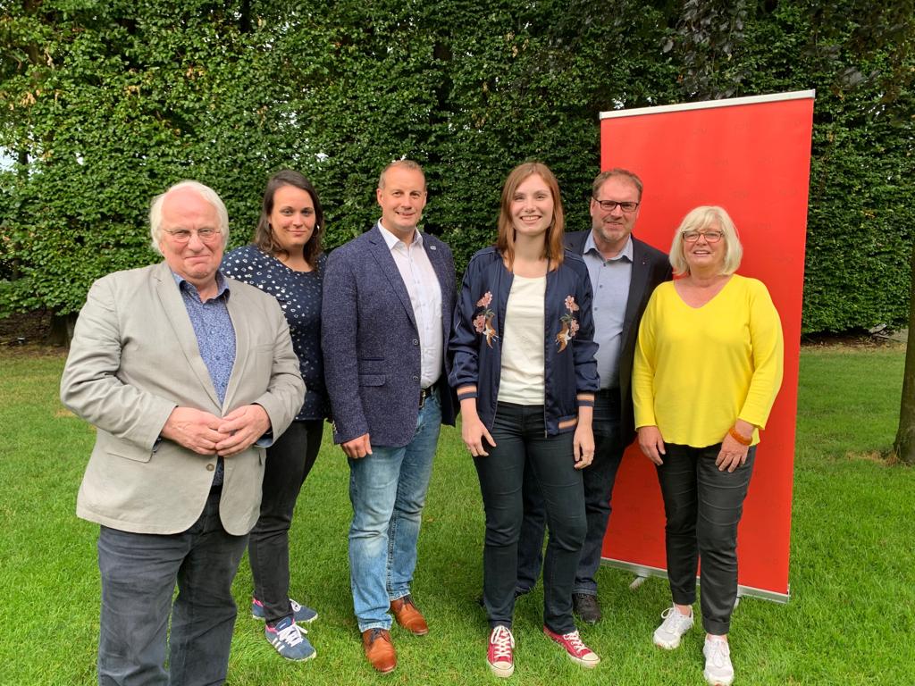 Gruppenbild mit Sarah Weiser